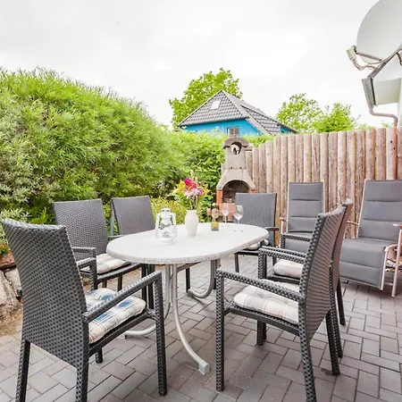 Duenengarten Am Bahndamm 77e Haus Seerose Holiday home Zingst