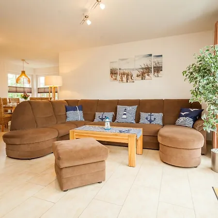 Holiday home Duenengarten Am Bahndamm 77e Haus Seerose